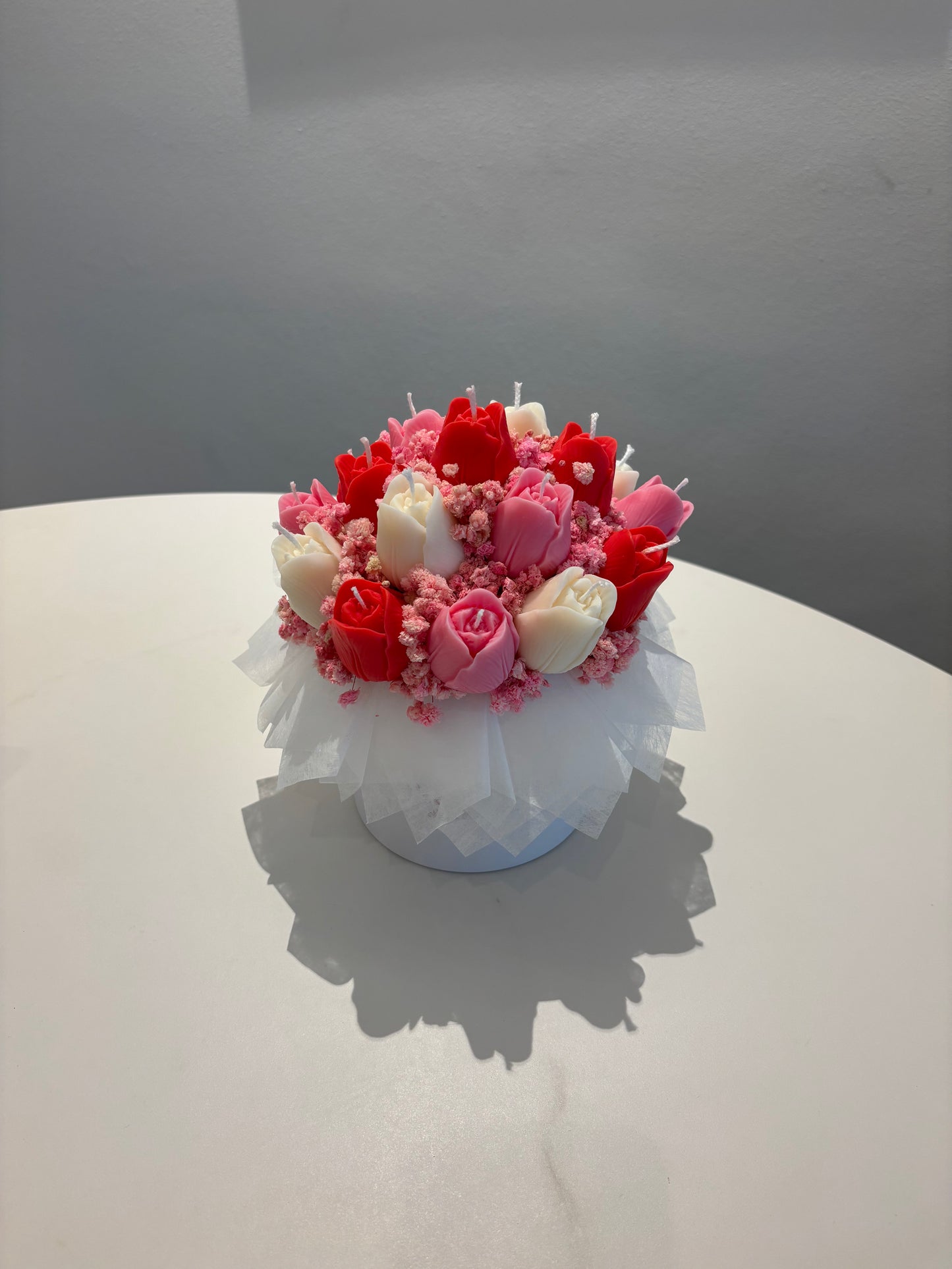 Kerzen-Tulpenstrauß in rot/weiß/rosa