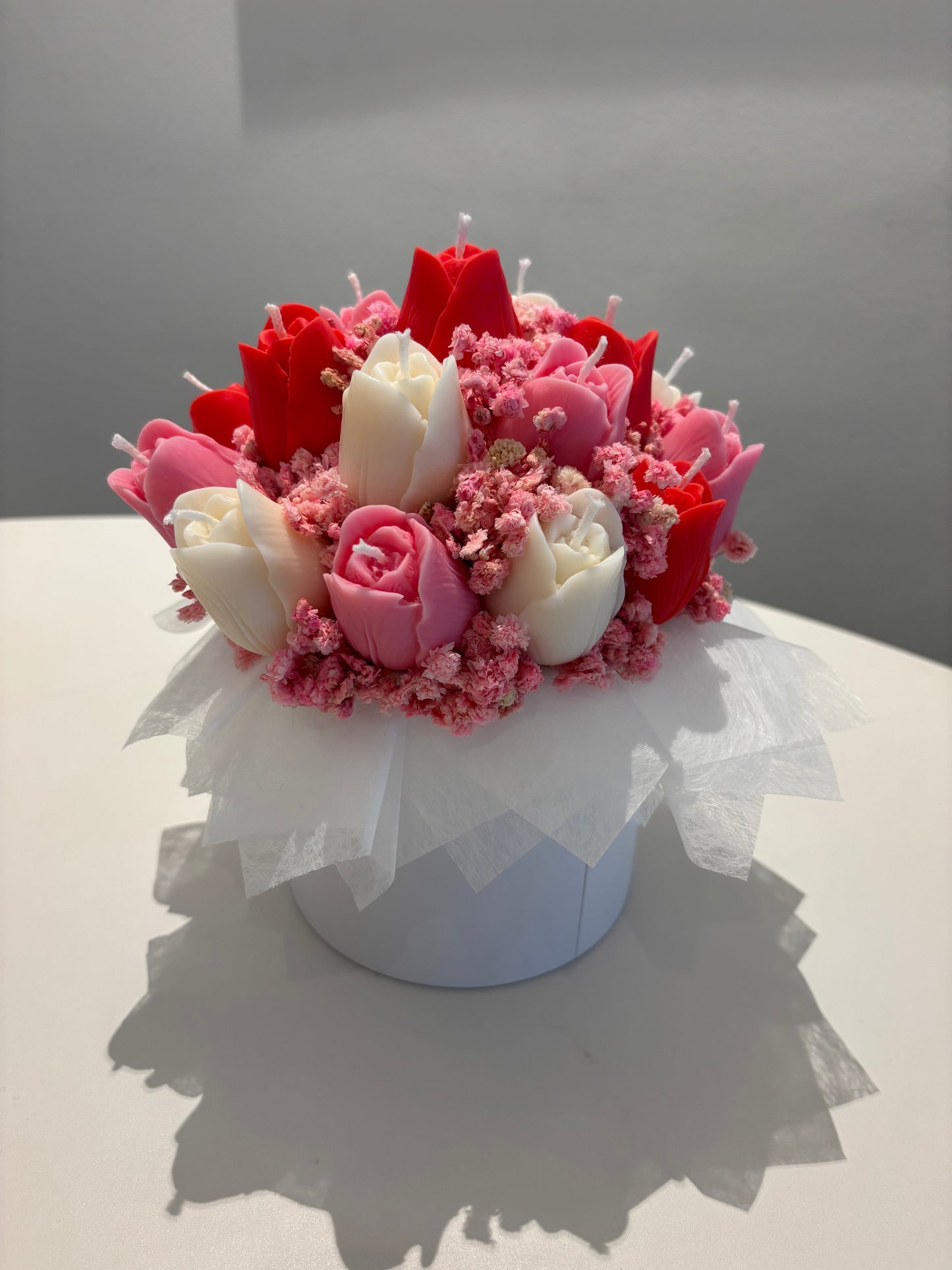 Kerzen-Tulpenstrauß in rot/weiß/rosa