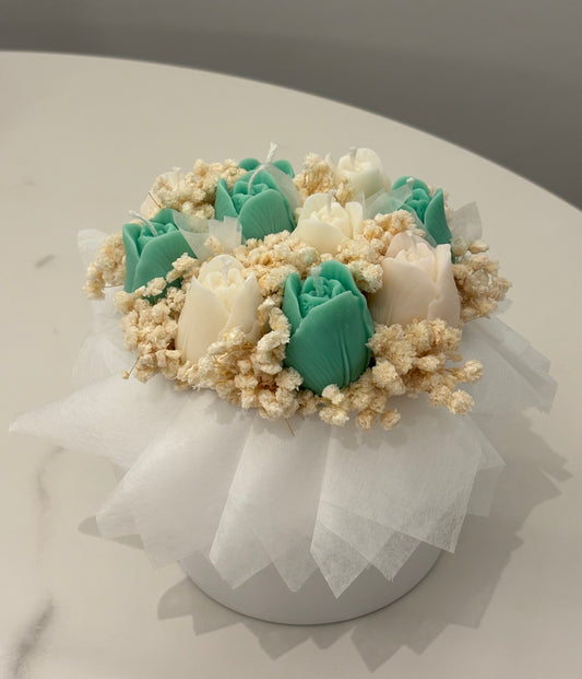 Kerzen-Tulpenstrauß in mint/weiß