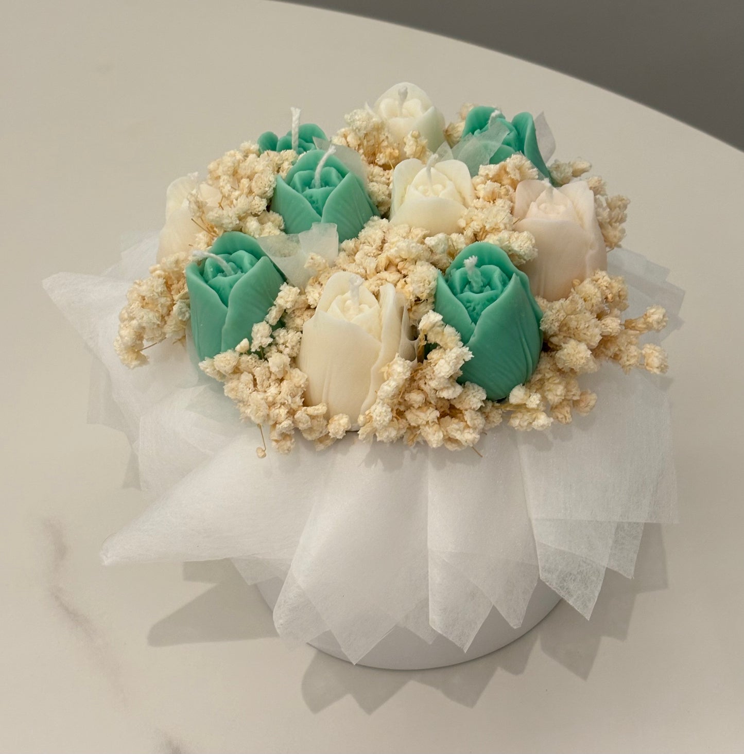 Kerzen-Tulpenstrauß in mint/weiß
